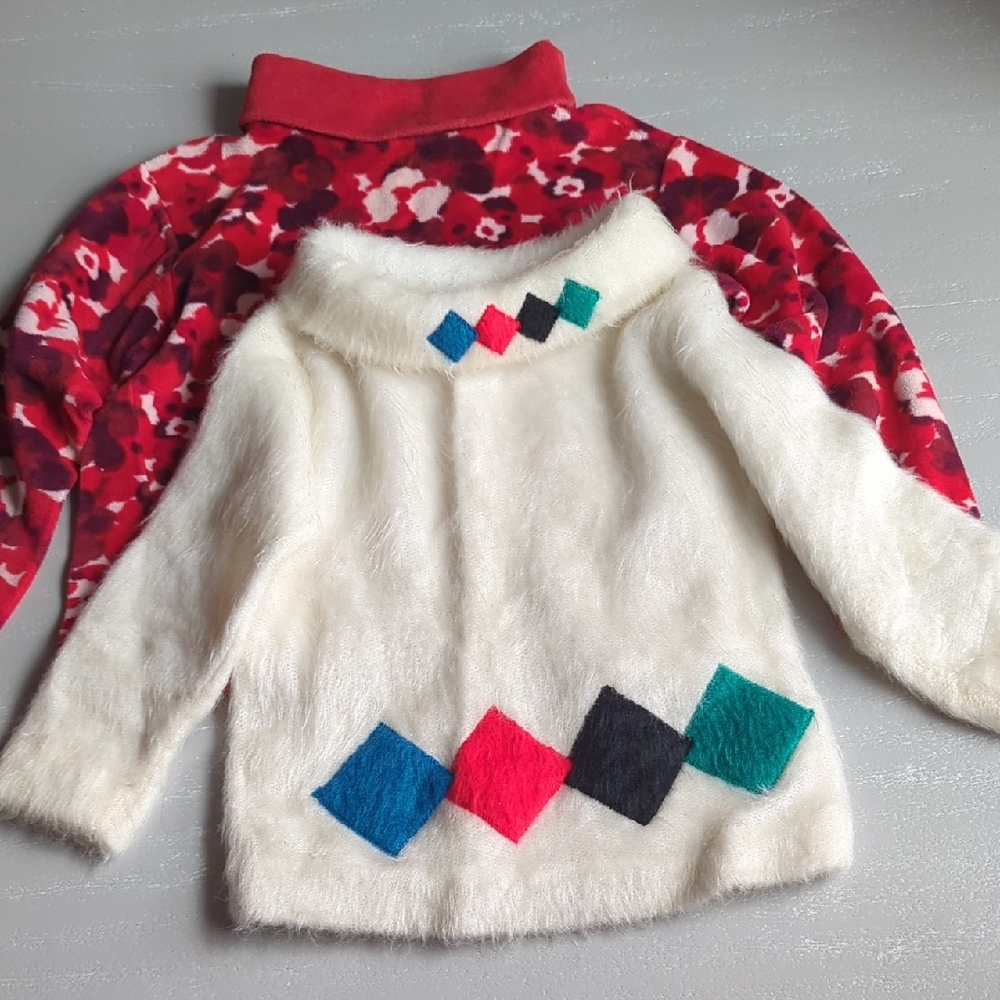 Girls‎ Vintage Sweaters (2) size 6